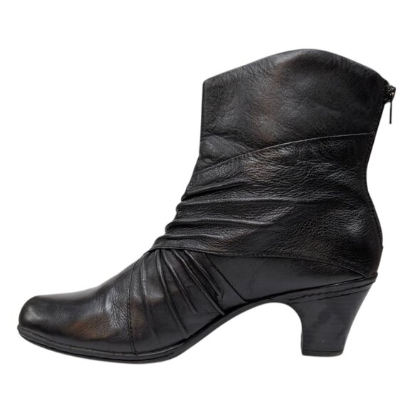 Cobb Hill by New Balance Black Ankle Boots - Picture 4 of 13